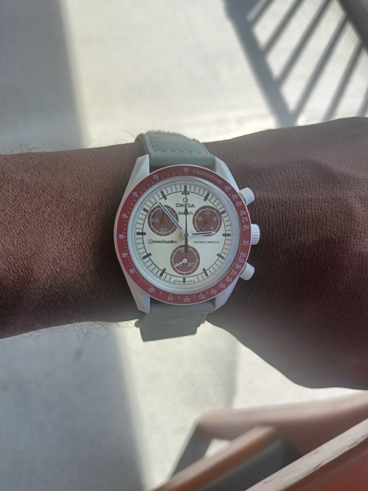 Swatch x Omega Moonswatch Mission to Pluto, Ophalen of Verzenden
