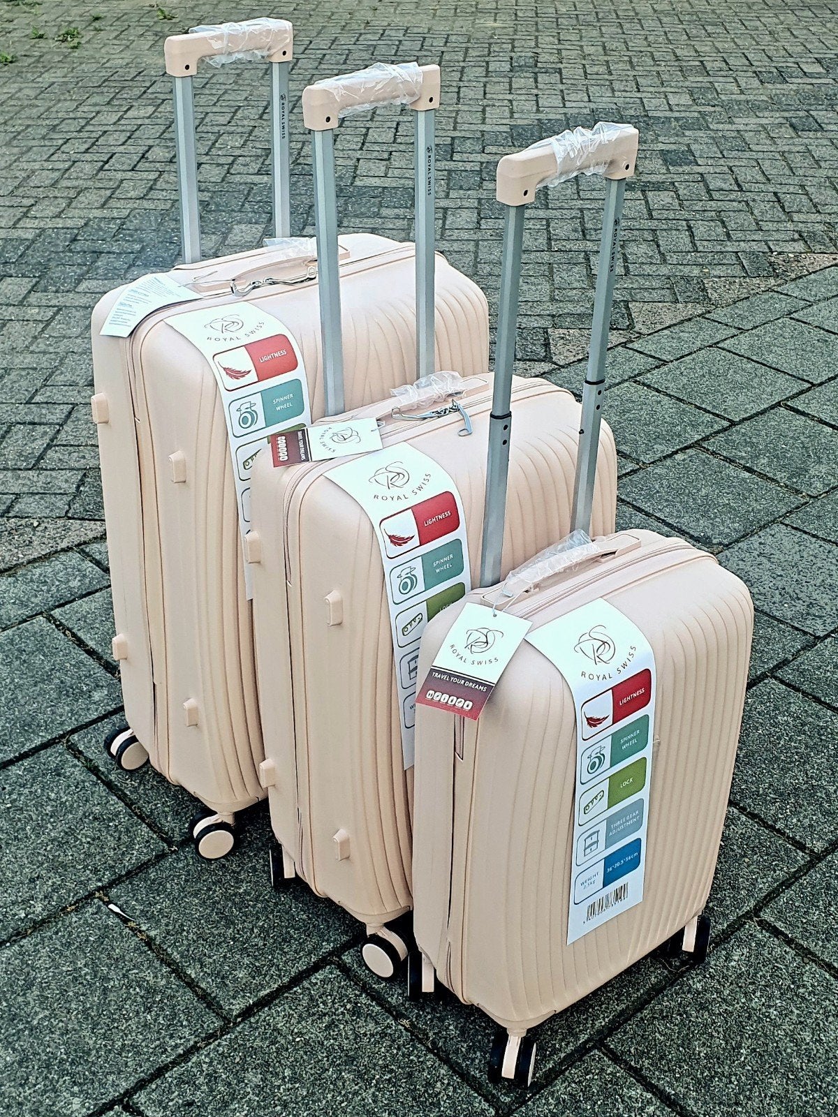 Diverse lichtgewicht koffers vanaf € 20 per stuk NIEUW, Sieraden, Tassen en Uiterlijk, Koffers, Wieltjes, Overige materialen, Koffers
