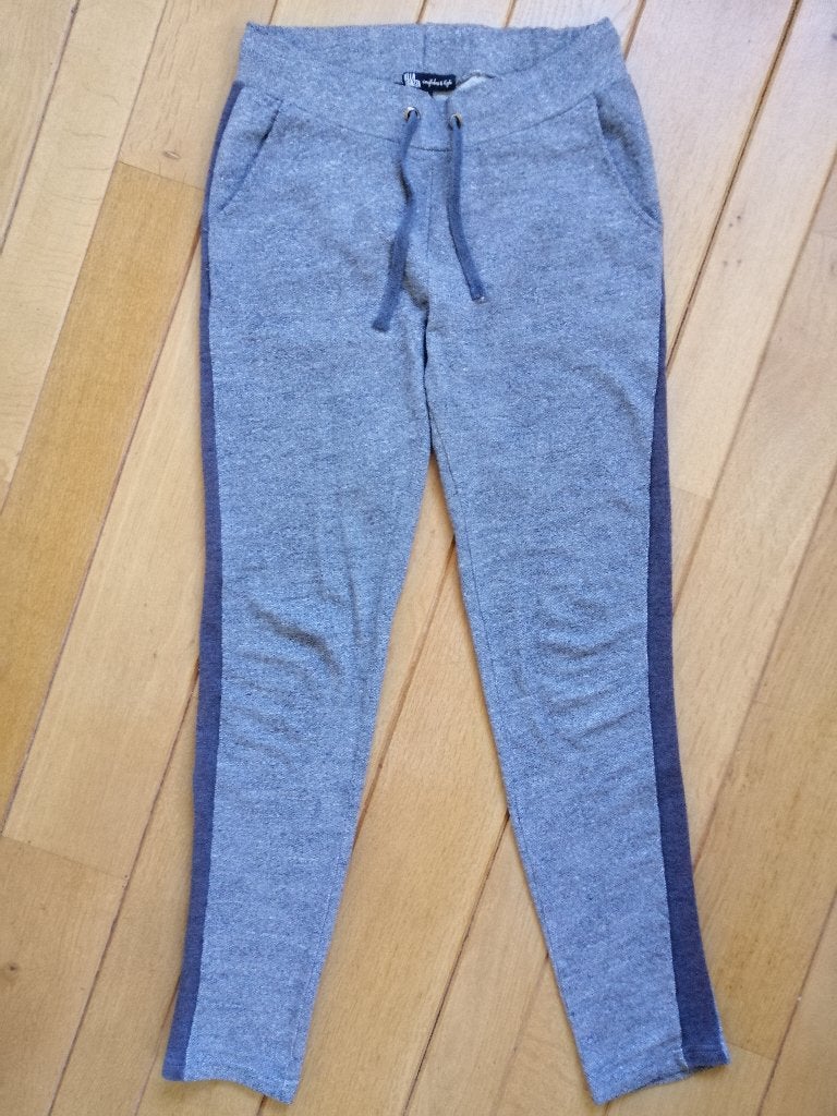 BELLA RAGAZZA joggingbroek grijs mêlee maat S - zgan -, Maat 38/40 (M), Ophalen of Verzenden, Zo goed als nieuw, Grijs