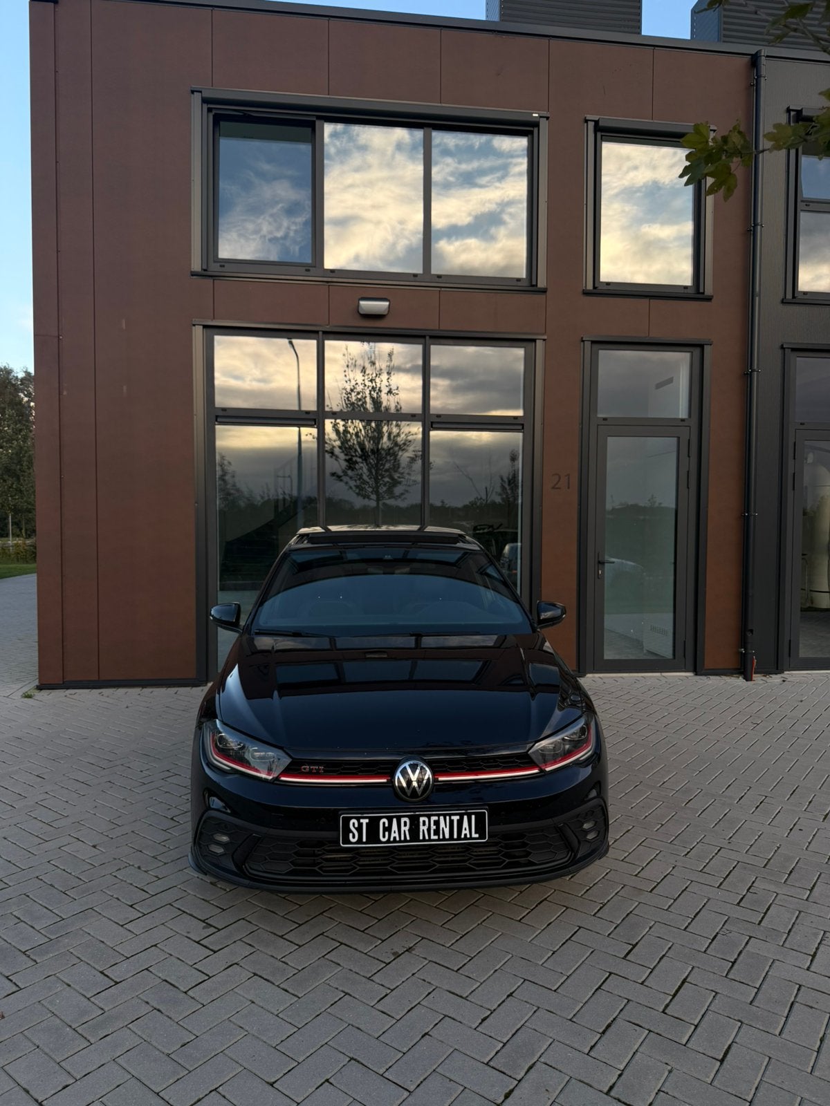 Volkswagen Polo GTI 2022 KM Vrij Auto Huren | NL Platen GTI, Diensten en Vakmensen, Personenauto