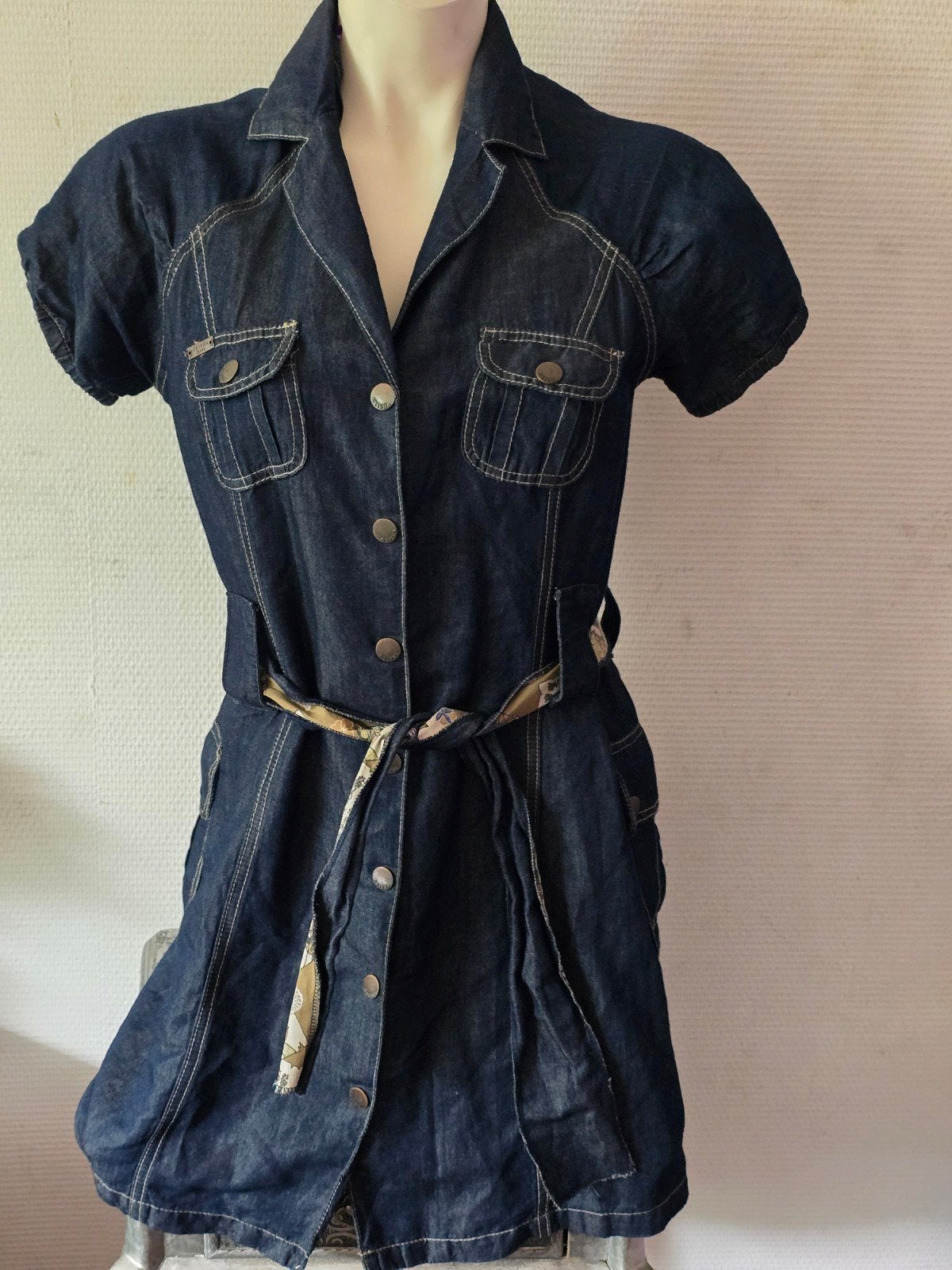 Geisha Jeans spijkerjurk met ceintuur - Maat XL, Kleding | Dames, Jurken, Geisha, Blauw, Maat 46/48 (XL) of groter, Ophalen of Verzenden