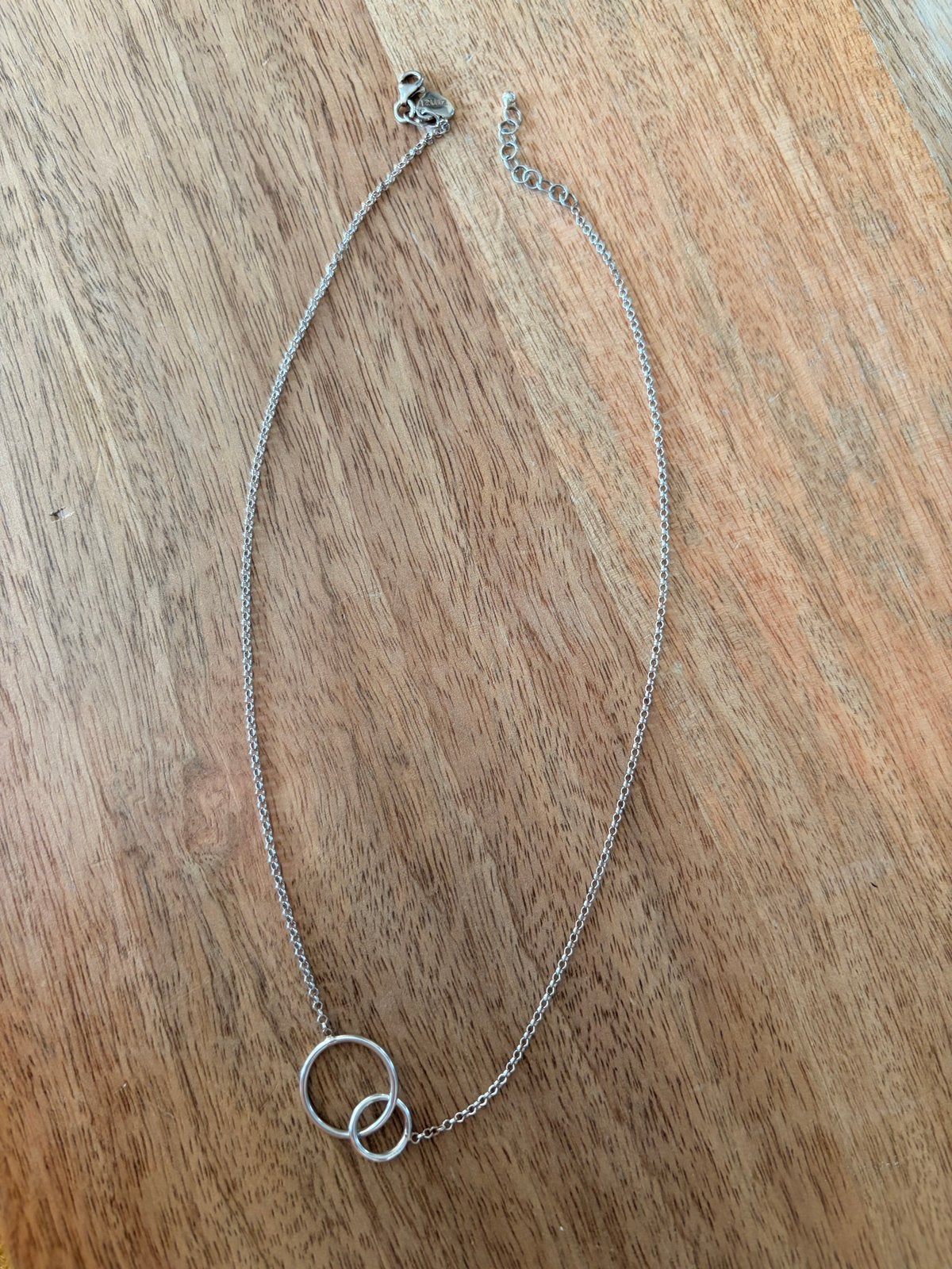 Zilverkleurige ketting met dubbele ringhanger, Zinzi, Ophalen, Zo goed als nieuw, Zilver, Overige materialen