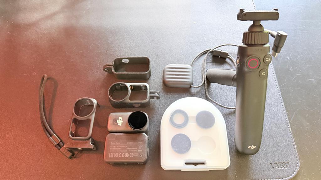 DJI Osmo Action Nano Adventure Combo met accessoires, Ophalen of Verzenden, Zo goed als nieuw, Overige merken
