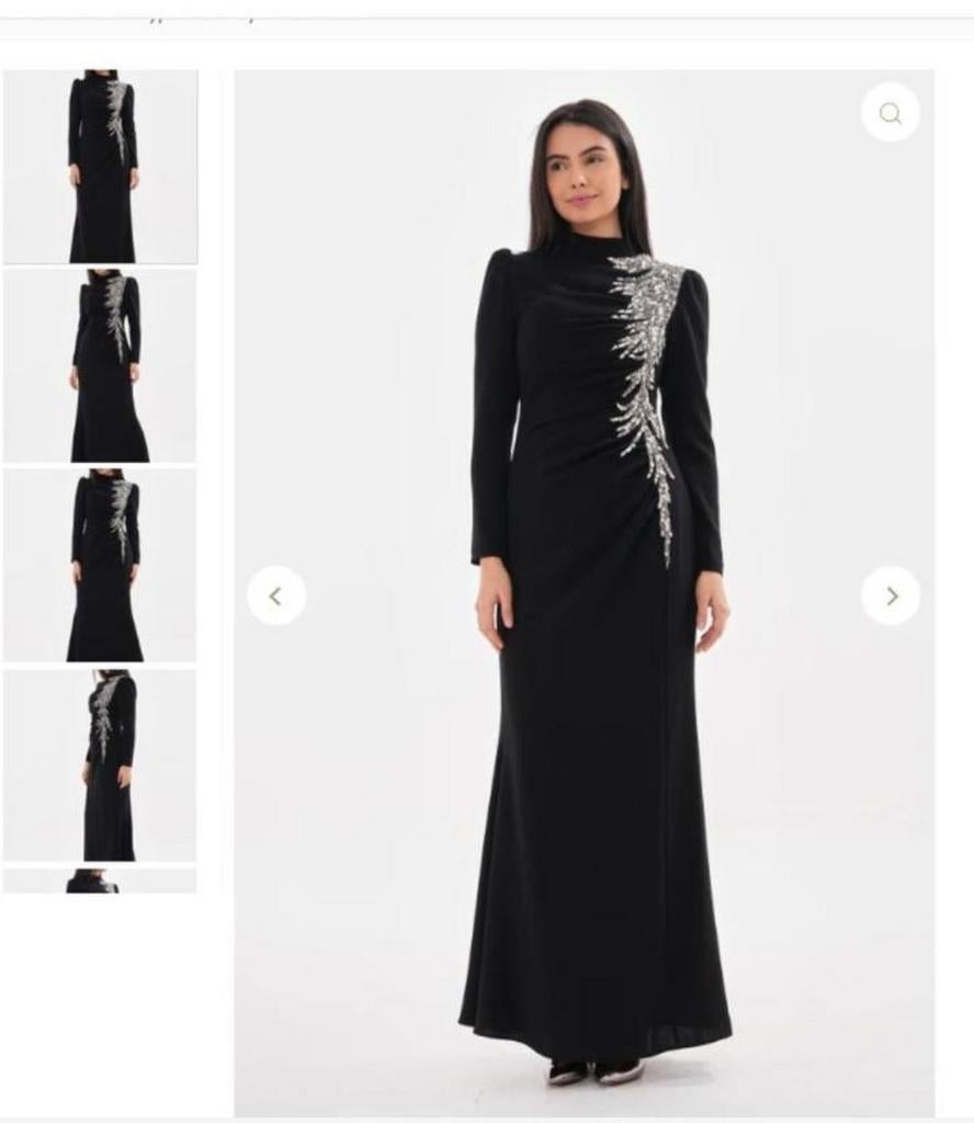 Zayna dress zwarte lange galajurk met steentjes details, Maat 38/40 (M), Galajurk, Zwart, Ophalen of Verzenden