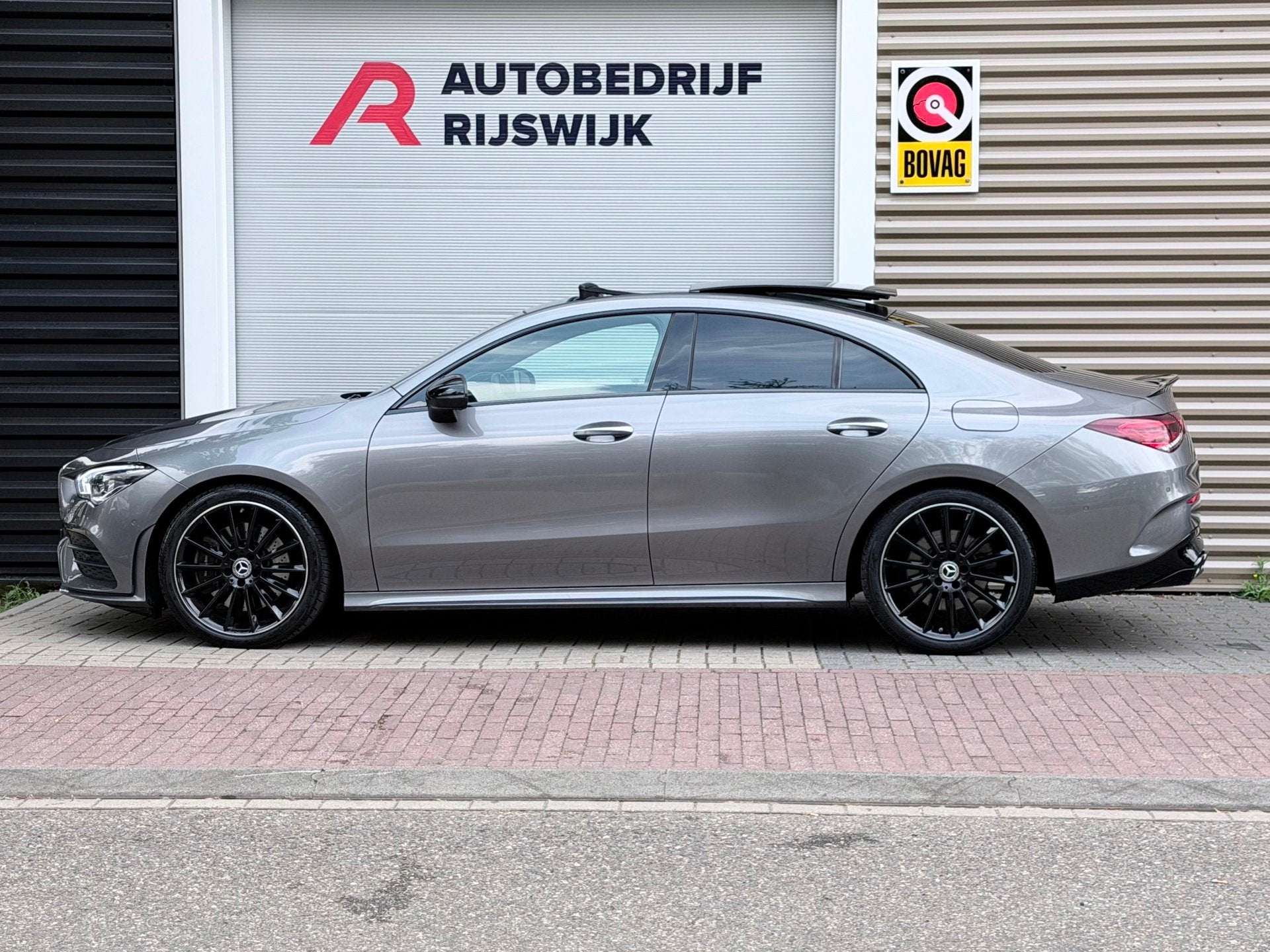 Mercedes-Benz CLA-klasse 250 AMG 45s Pano/Burmester/Camera, Auto's, 15 km/l, Gebruikt, 4 cilinders, Alcantara