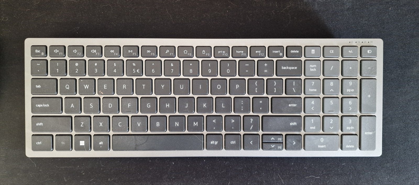 Dell KB7120w - Draadloze Toetsenbord en Muis Set - z.g.a.n., Computers en Software, Rechtshandig, Muis, Toetsenbord en muis-set