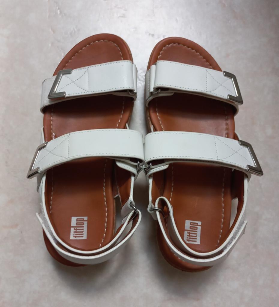 Fitflop sandalen wit maat 38., Kleding | Dames, Schoenen, Ophalen of Verzenden, Zo goed als nieuw, Wit, Sandalen of Muiltjes