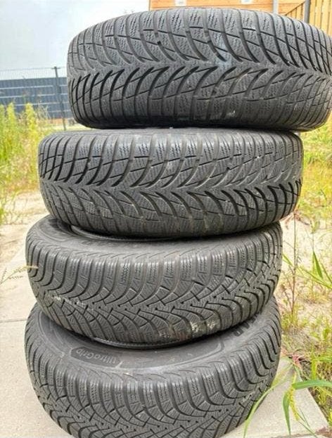2 Winterbanden ZGAN UltraGrip Goodyear 195 / 65 / R15, Ophalen, Kia