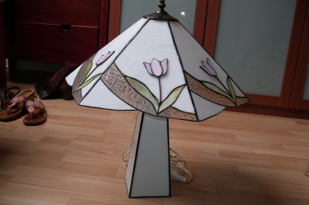 Moderne tiffany lamp wit met roze tulp, Gebruikt, Glas, Modern, E27 (groot)