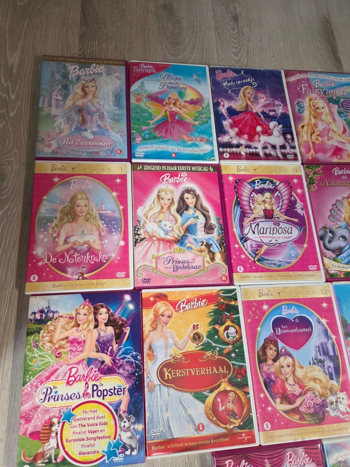 17x dvd - Barbie, Alle leeftijden, Ophalen of Verzenden, Gebruikt
