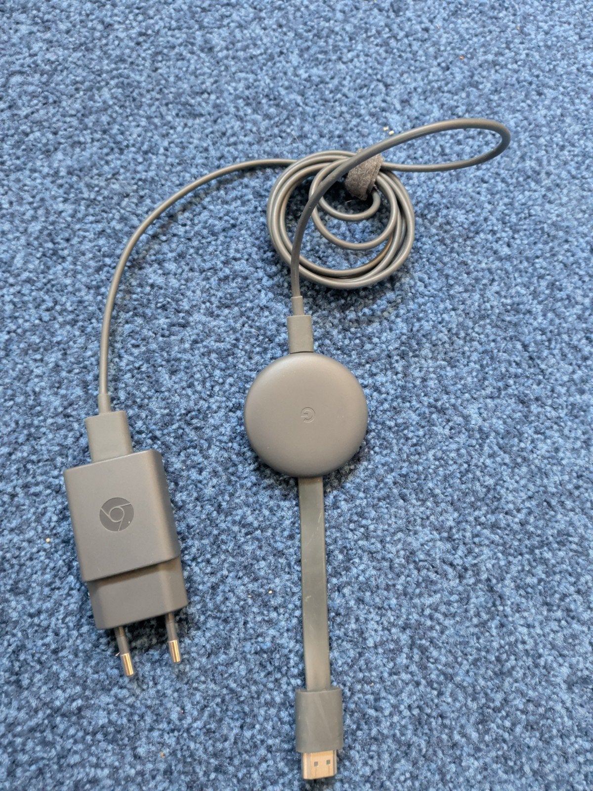Google Chromecast v3 - Stream eenvoudig naar je tv, Ophalen of Verzenden, Gebruikt, HDMI
