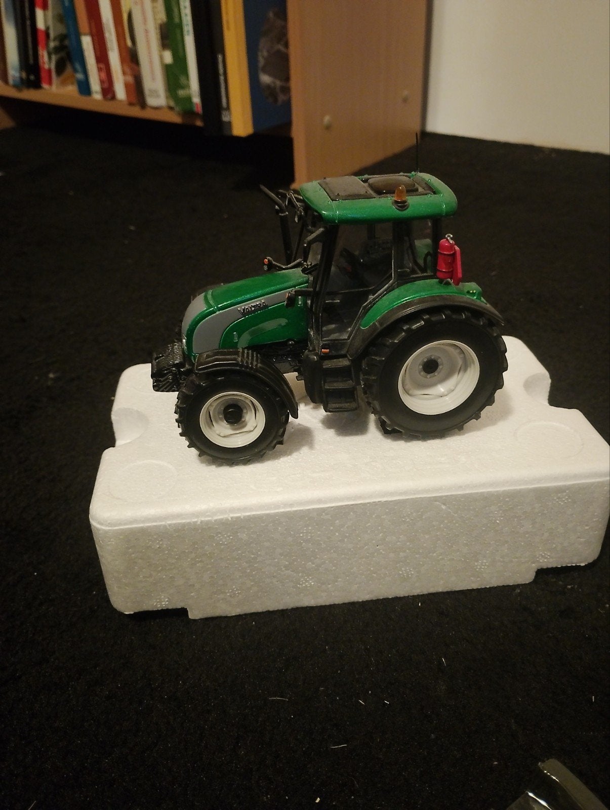 valtra series c metallic green country collectie UH 1:32, Ophalen of Verzenden, Nieuw, Tractor of Landbouw, Universal Hobbies