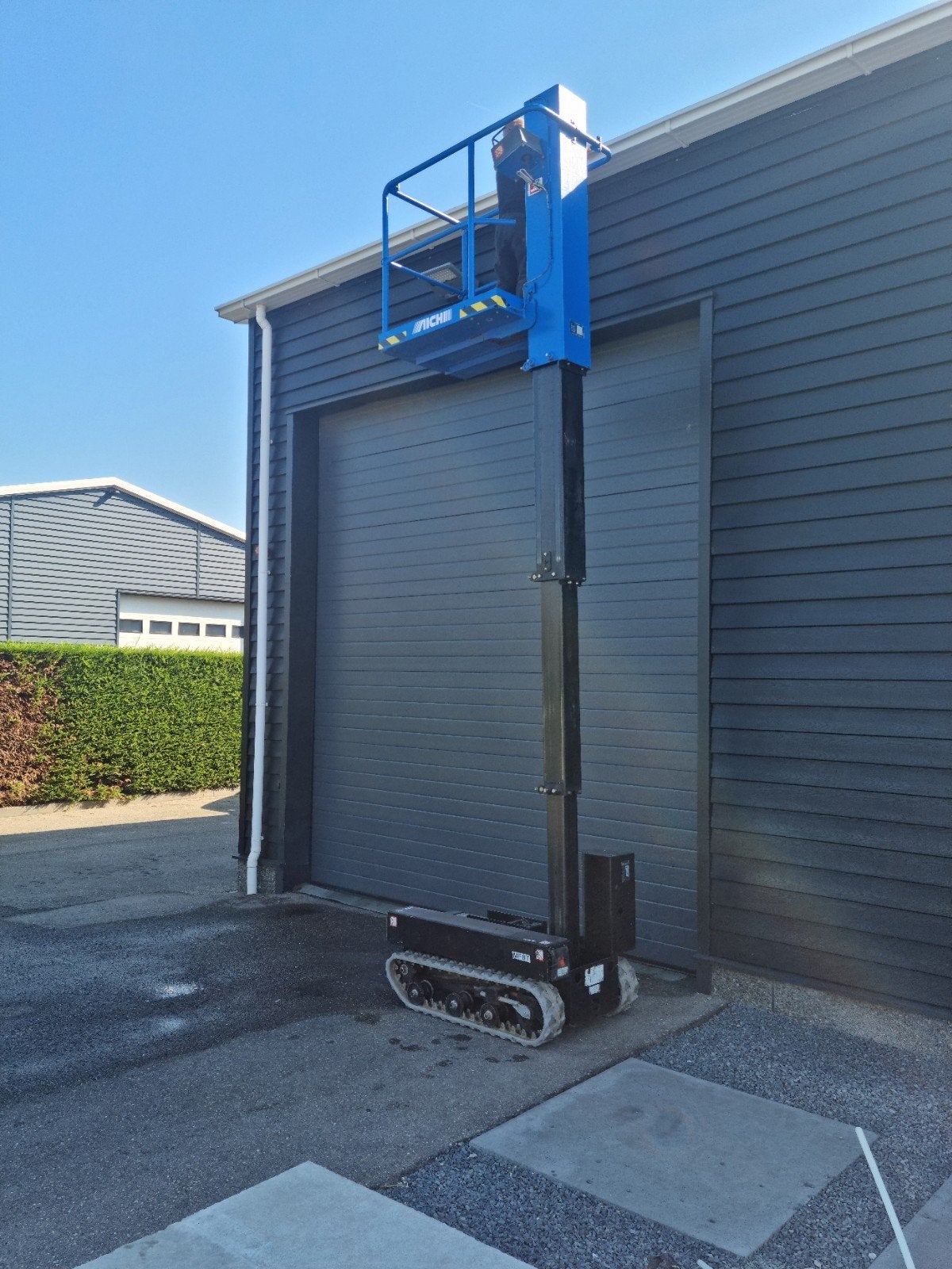 te huur rups hoogwerker 6 meter