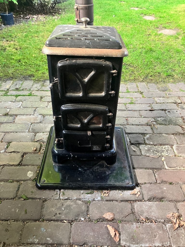 Potkachel met bodemplaat plus pijp, Ophalen, Gebruikt, Houtkachel, Vrijstaand