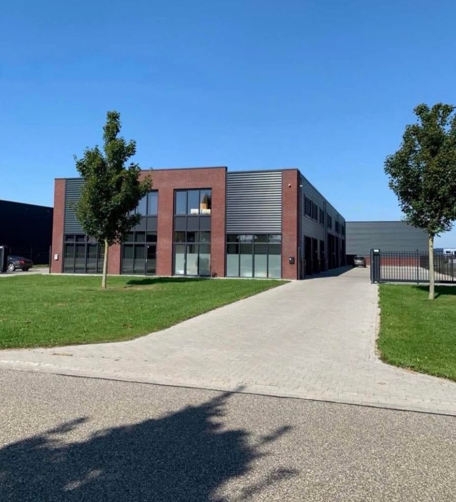 Moderne bedrijfsruimte te huur in Dronten (95 m²), 100 m², Huur, Bedrijfsruimte