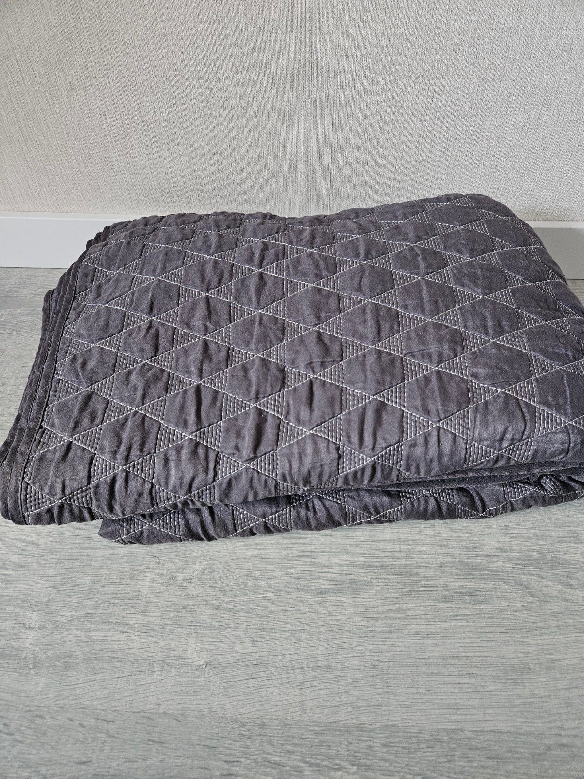 sprei van jysk 220x240, Overige typen, Tweepersoons, Ophalen of Verzenden, Zo goed als nieuw