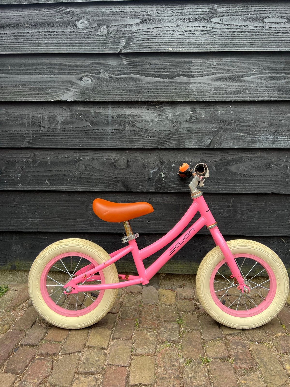 Roze loopfiets, Fietsen en Brommers, Fietsen | Kinderfietsjes, Ophalen, Gebruikt, Minder dan 16 inch