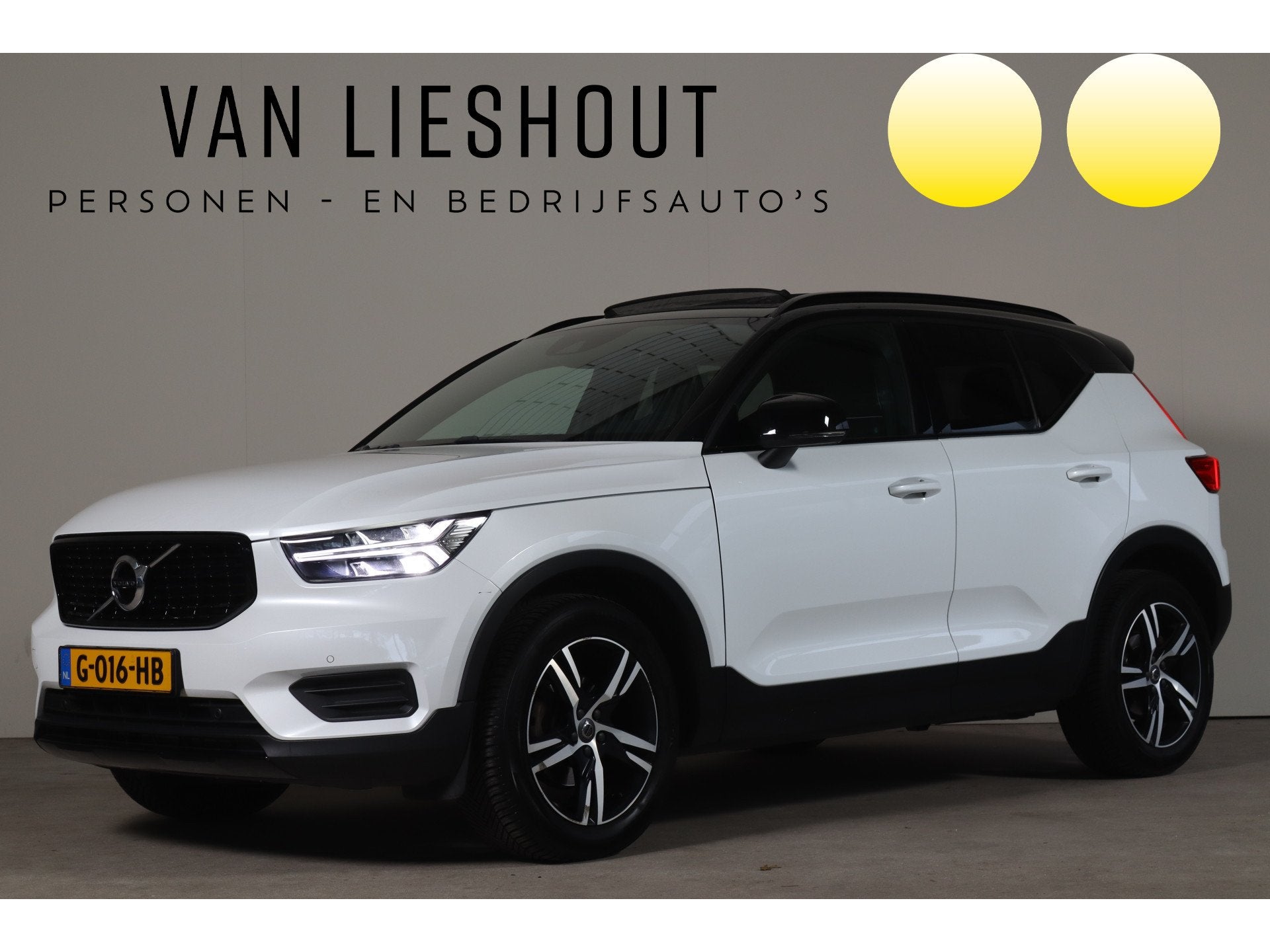 Volvo XC40 1.5 T3 R-Design NL-Auto! Panoramadak I Camera I A, Auto's, Volvo, Gebruikt, Euro 6, Wit, Origineel Nederlands