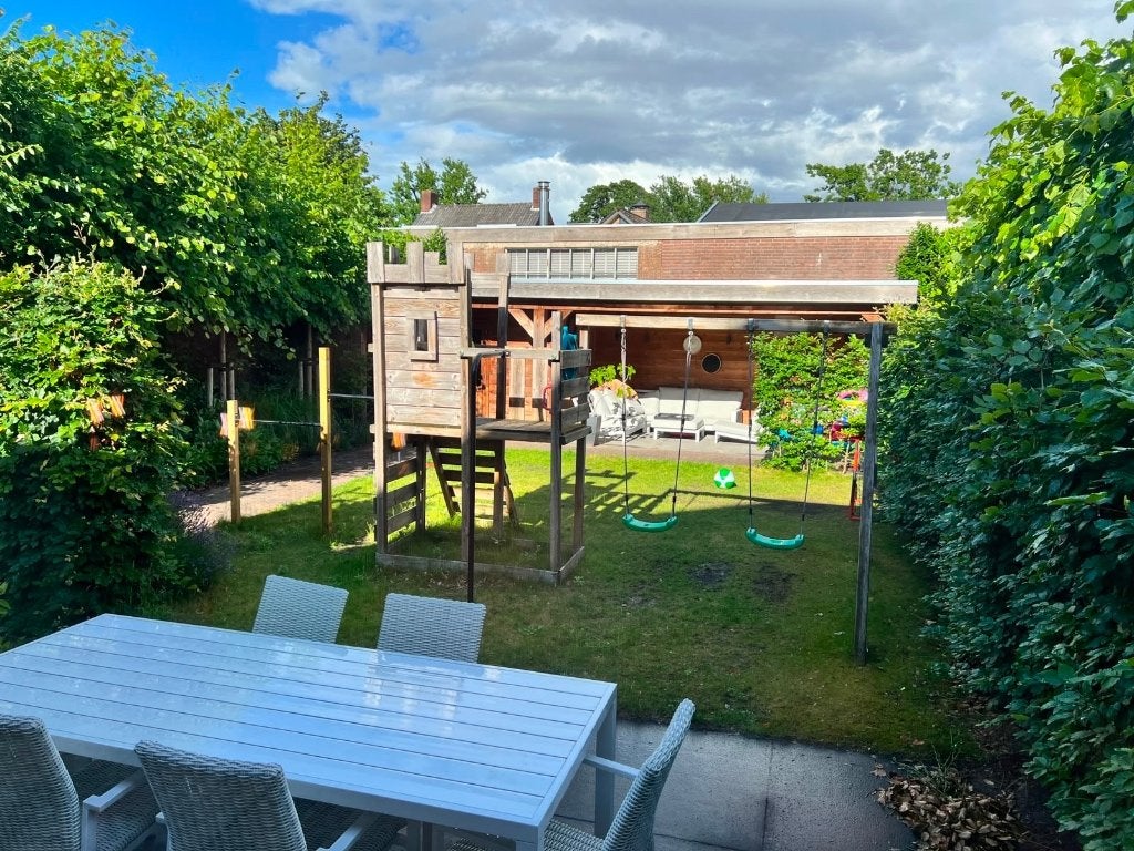 Speeltoestel tuin (incl schommels, glijbaan en duikelrek), Ophalen, Gebruikt, Schommel