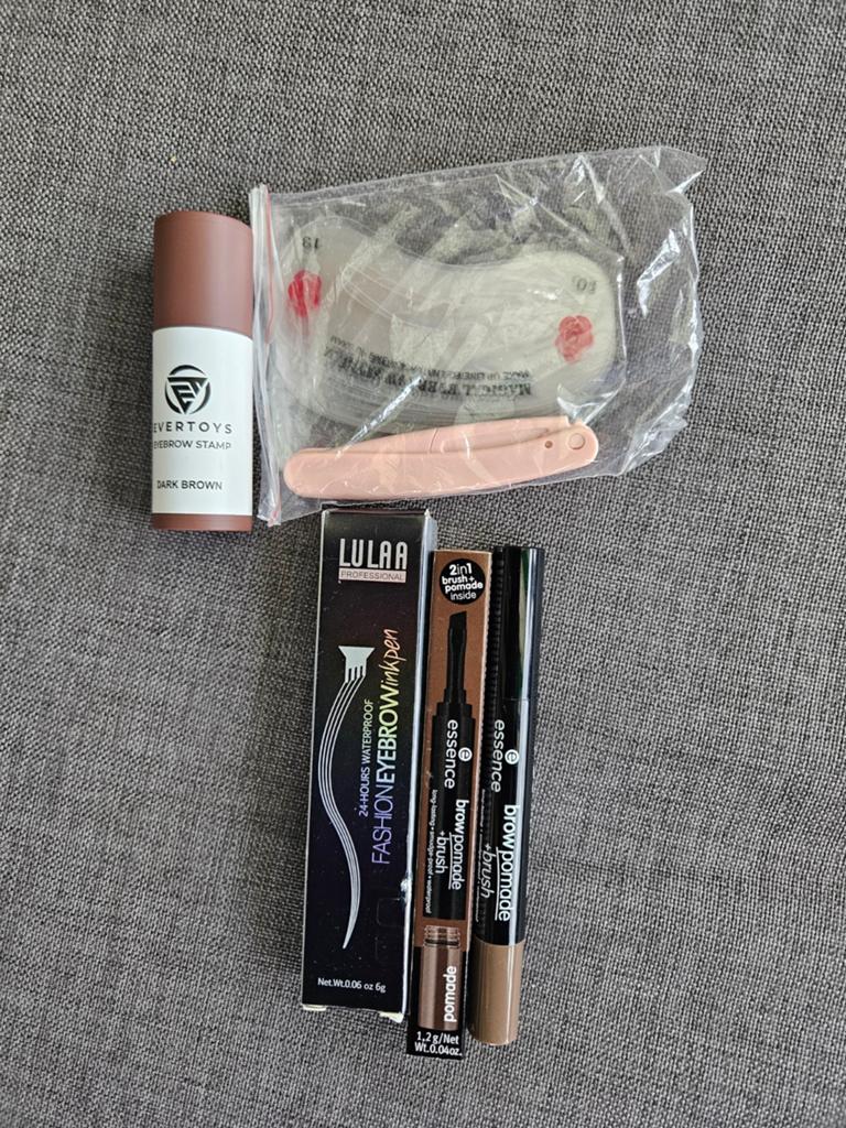 Wenkbrauw make-up set: Stempel, pen, pommade en sjablonen, Ogen, Bruin, Nieuw, Ophalen of Verzenden