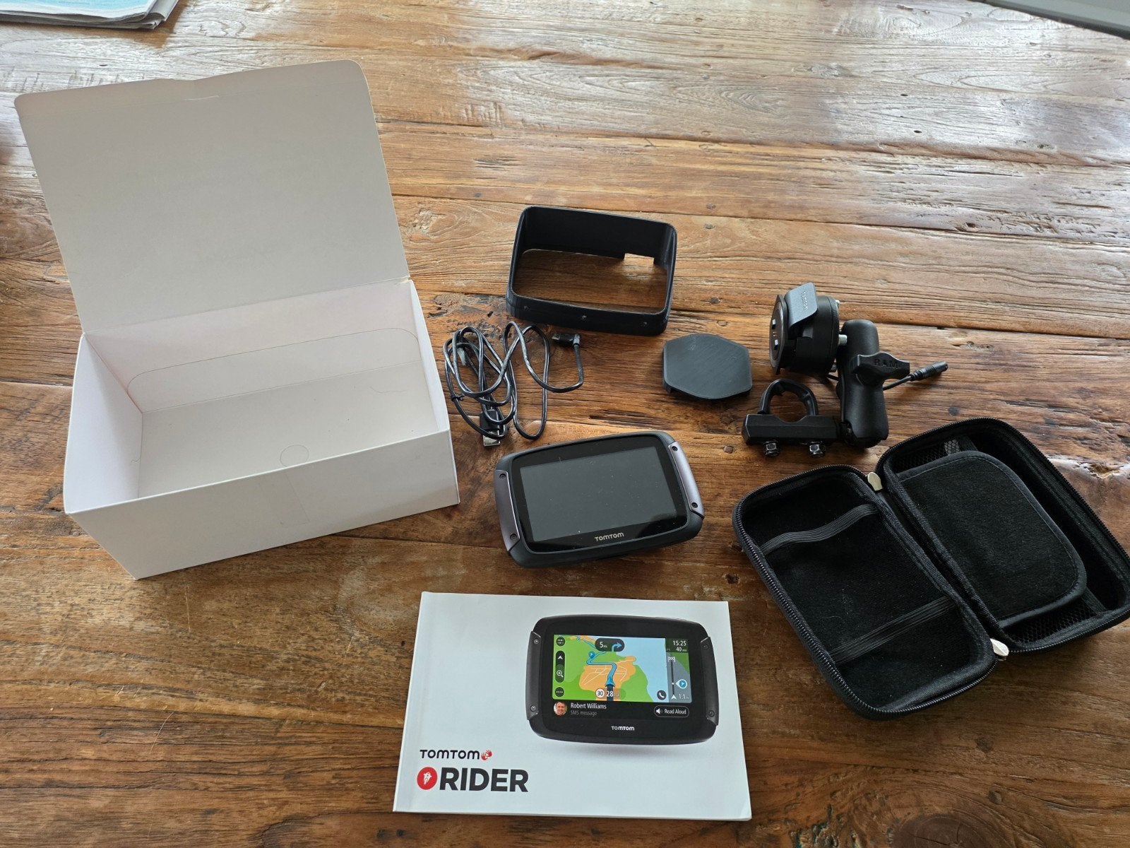 TomTom Rider 550 - Zo goed als nieuw, complete set, Motoren, Ophalen of Verzenden, Zo goed als nieuw