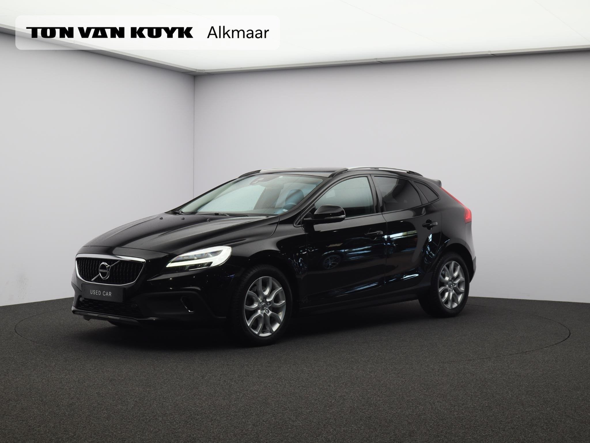 Volvo V40 Cross Country T3 Automaat Polar+ Luxury / Trekhaak