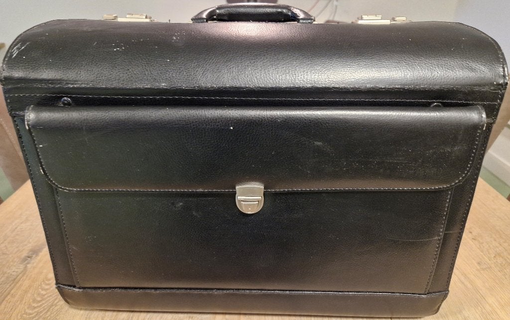 Piloten koffer-Zwart, Overige materialen, Gebruikt, Slot, Minder dan 50 cm