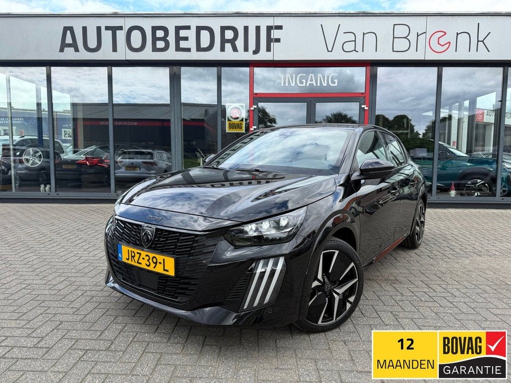 Peugeot 208 1.2 Hybrid 145 e-DCS6 GT | Camera | Carplay, Gebruikt, Euro 6, 1199 cc, Leder en Stof