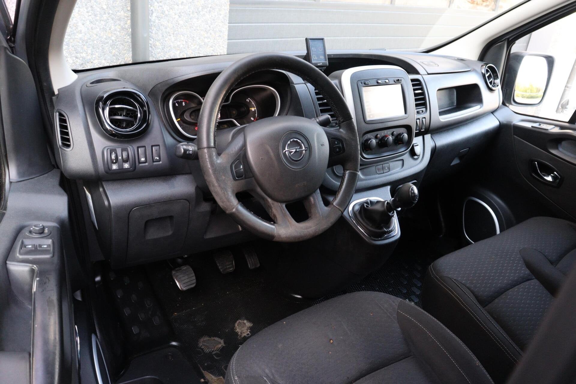 Opel Vivaro bestel 1.6 CDTI L2H1 l AIRCO l NAVI l KASTENINBO, Auto's, Voorwielaandrijving, Euro 5, Stof, Gebruikt
