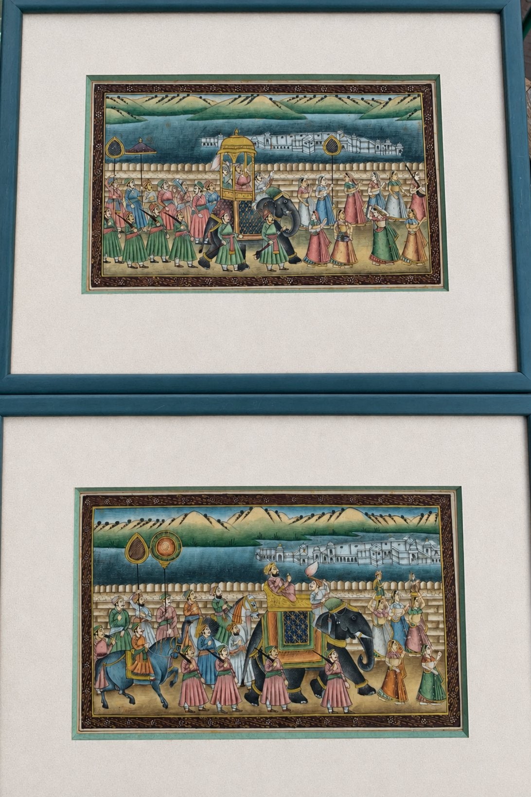 2 India schilderijtjes op zijde met passe partout en lijst, Antiek en Kunst, Kunst | Schilderijen | Klassiek, Ophalen of Verzenden