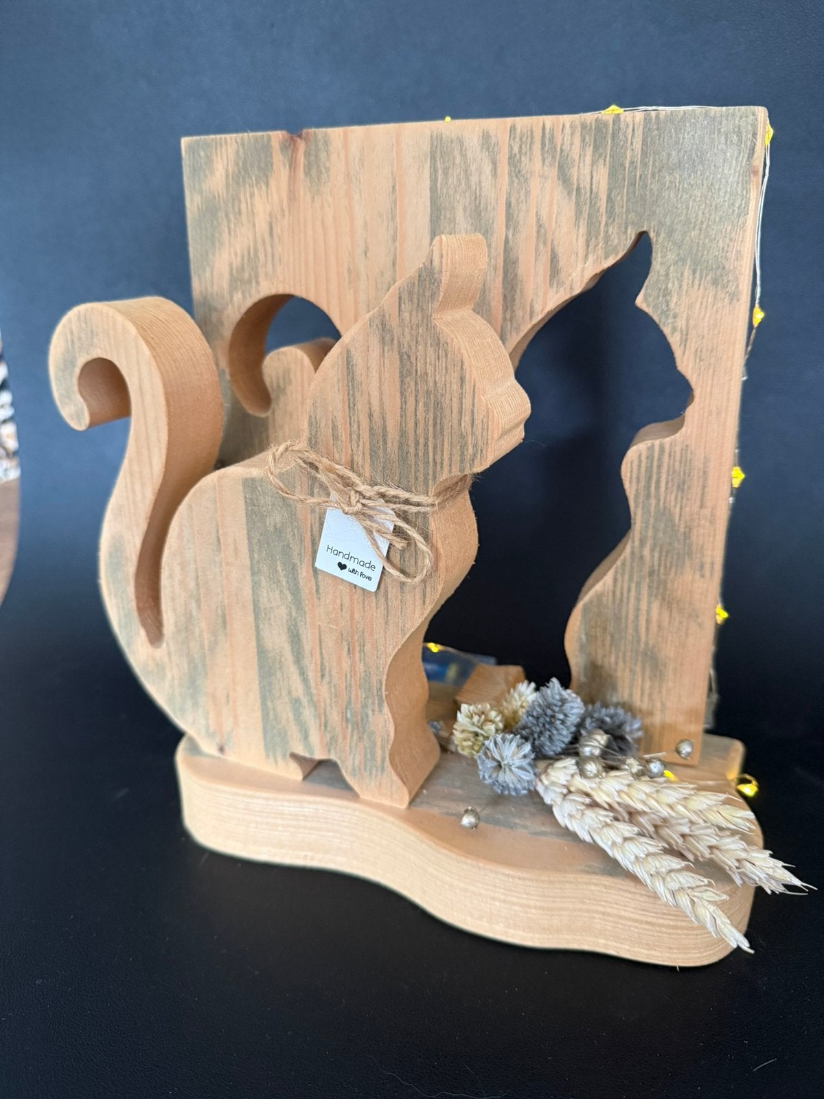 Leuk houten poezen beeldje met een lichtje, Ophalen of Verzenden, Zo goed als nieuw, Beige, Hout