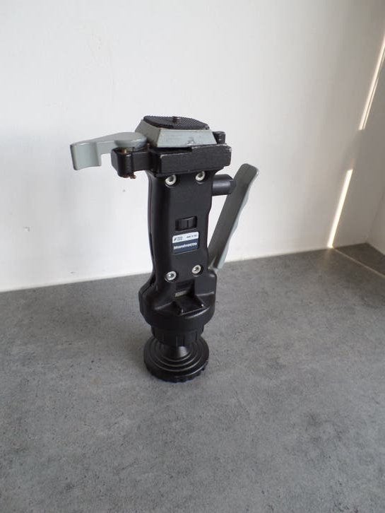 Manfrotto 222 Joystick balhoofd, Gebruikt, 125 cm of minder, Met waterpas, Ophalen of Verzenden