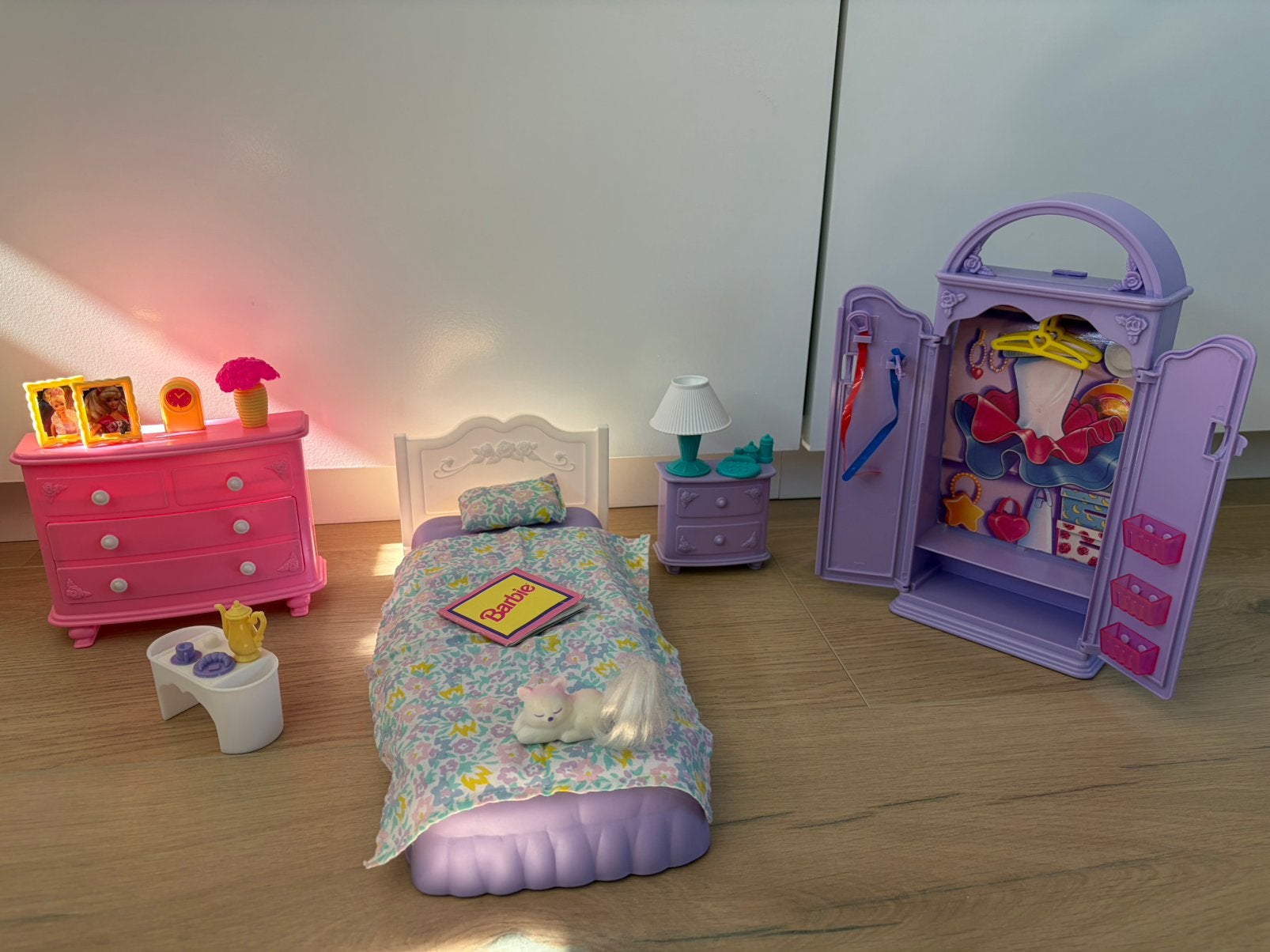 Vintage 1993 mattel Barbie so much to do bedroom!, Kinderen en Baby's, Speelgoed | Poppen, Ophalen of Verzenden, Gebruikt, Barbie