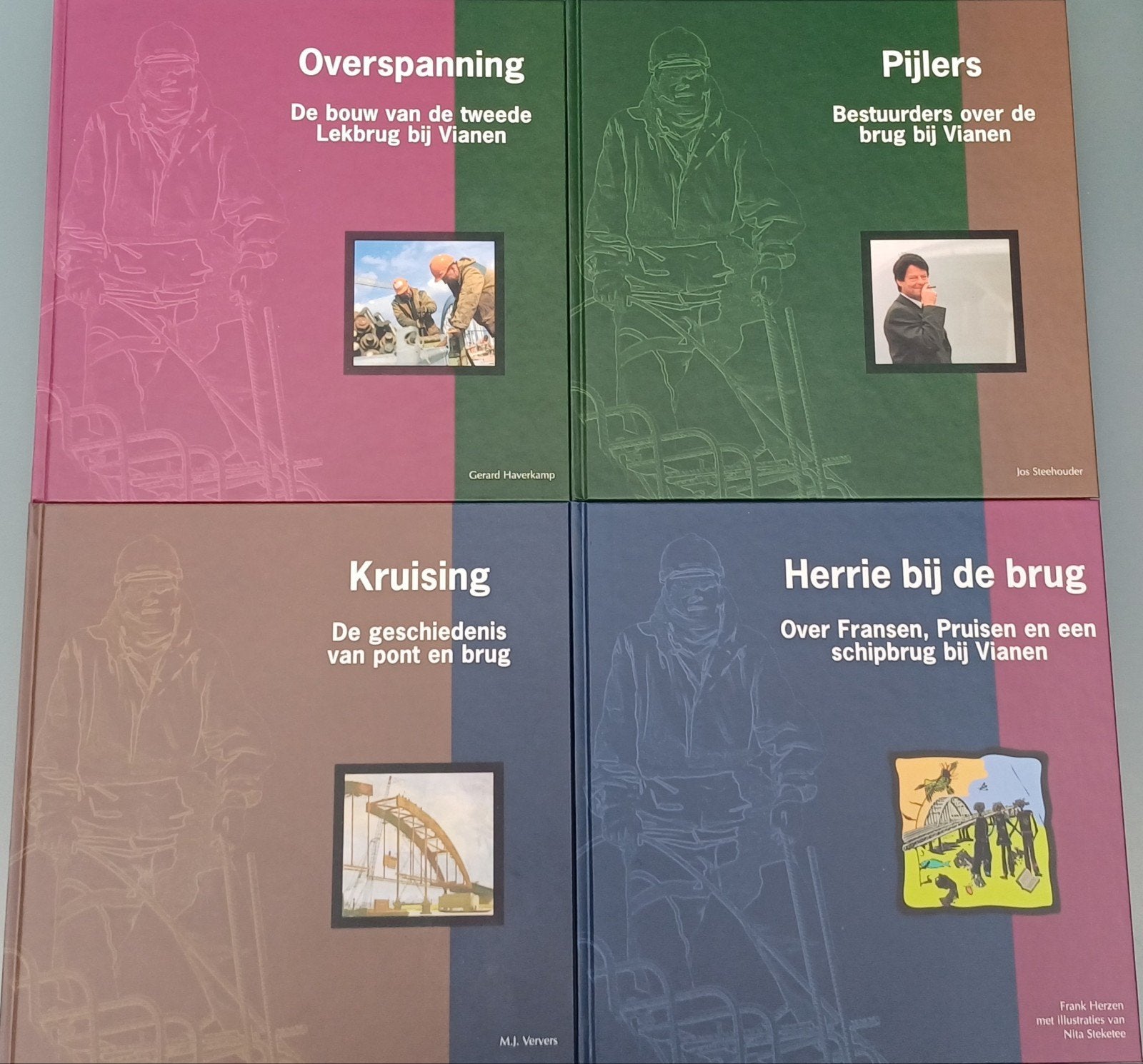 Complete set van vier boeken over de bruggenbouw in Vianen, Ophalen of Verzenden, Zo goed als nieuw