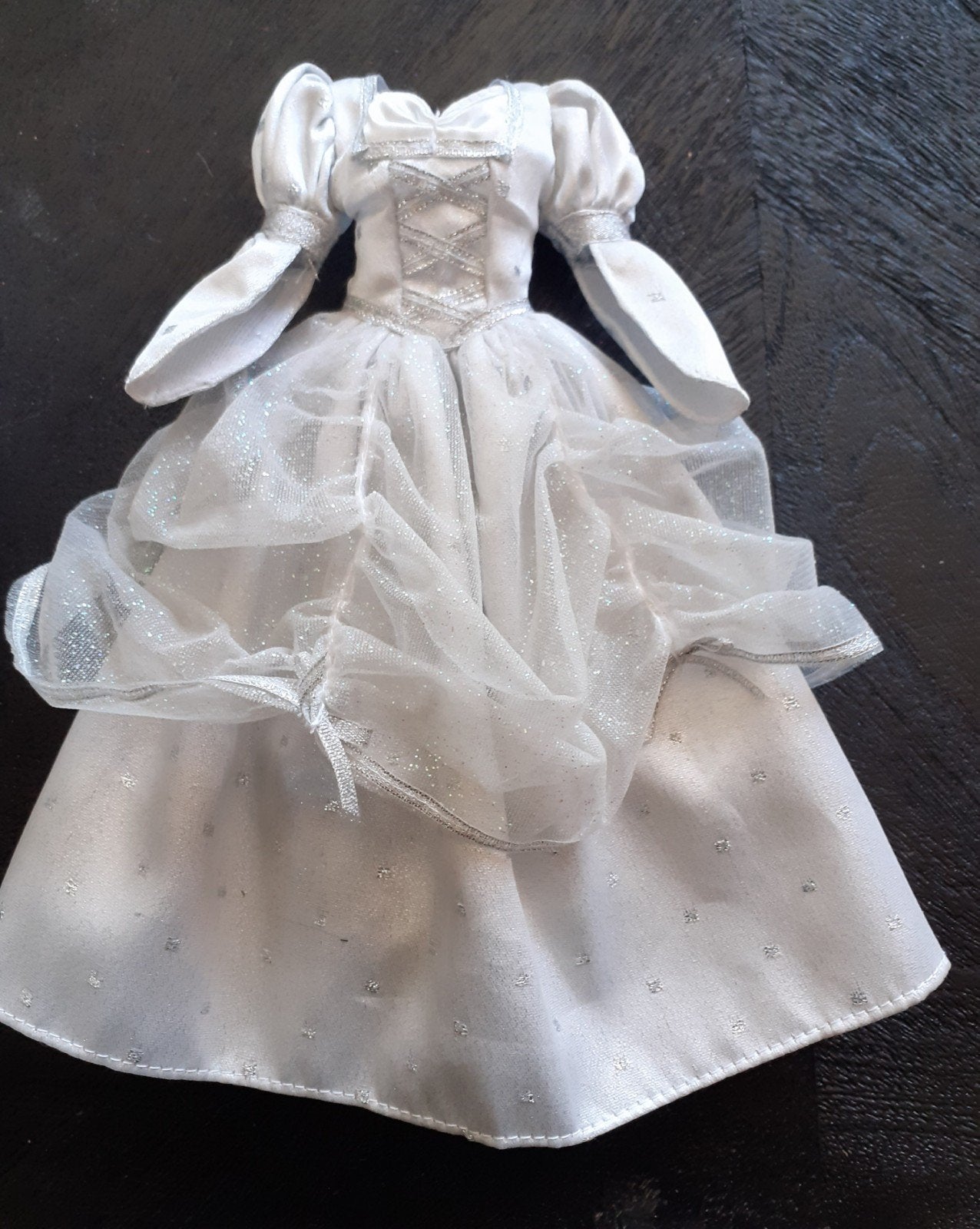 Barbie prinsessen trouwjurk jaren 80, Verzamelen, Poppen, Ophalen of Verzenden, Kleertjes