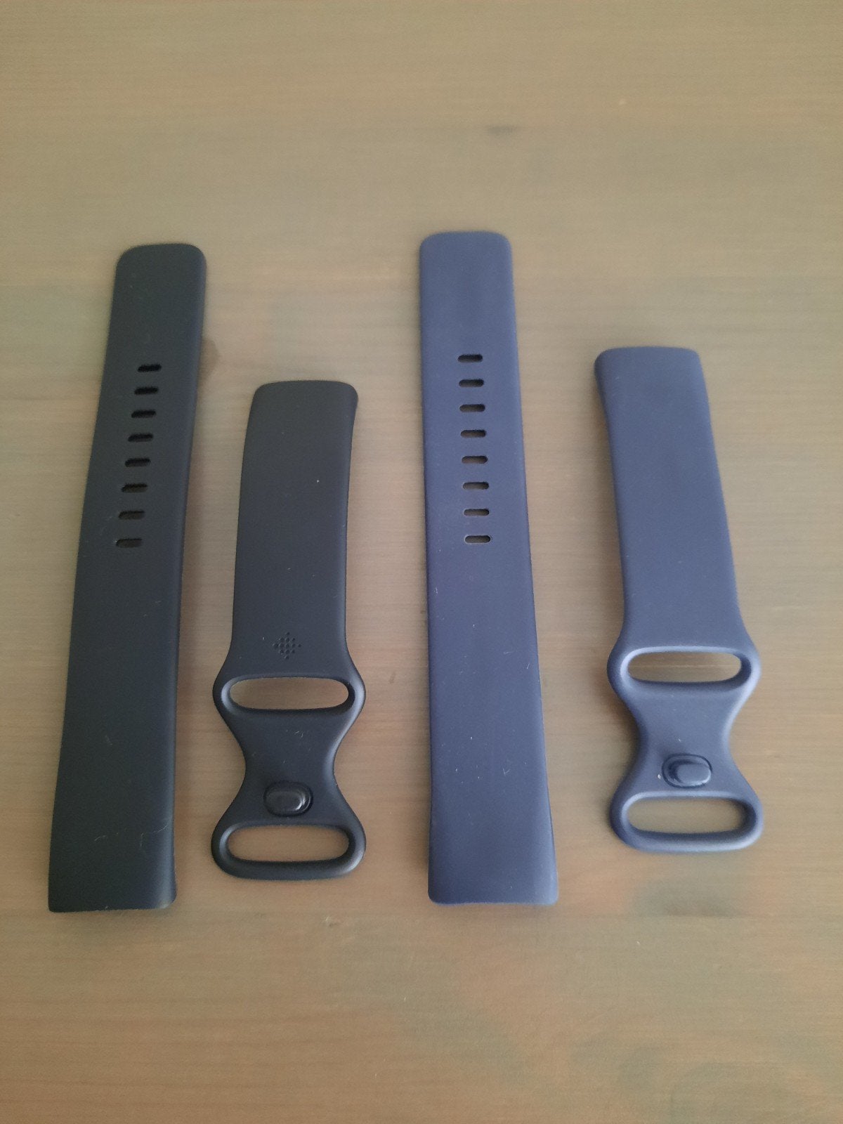 Fitbit-horlogebandjes, 2 stuks, 1x blauw, 1x zwart, Sieraden, Tassen en Uiterlijk, Ophalen of Verzenden, Zo goed als nieuw, Blauw