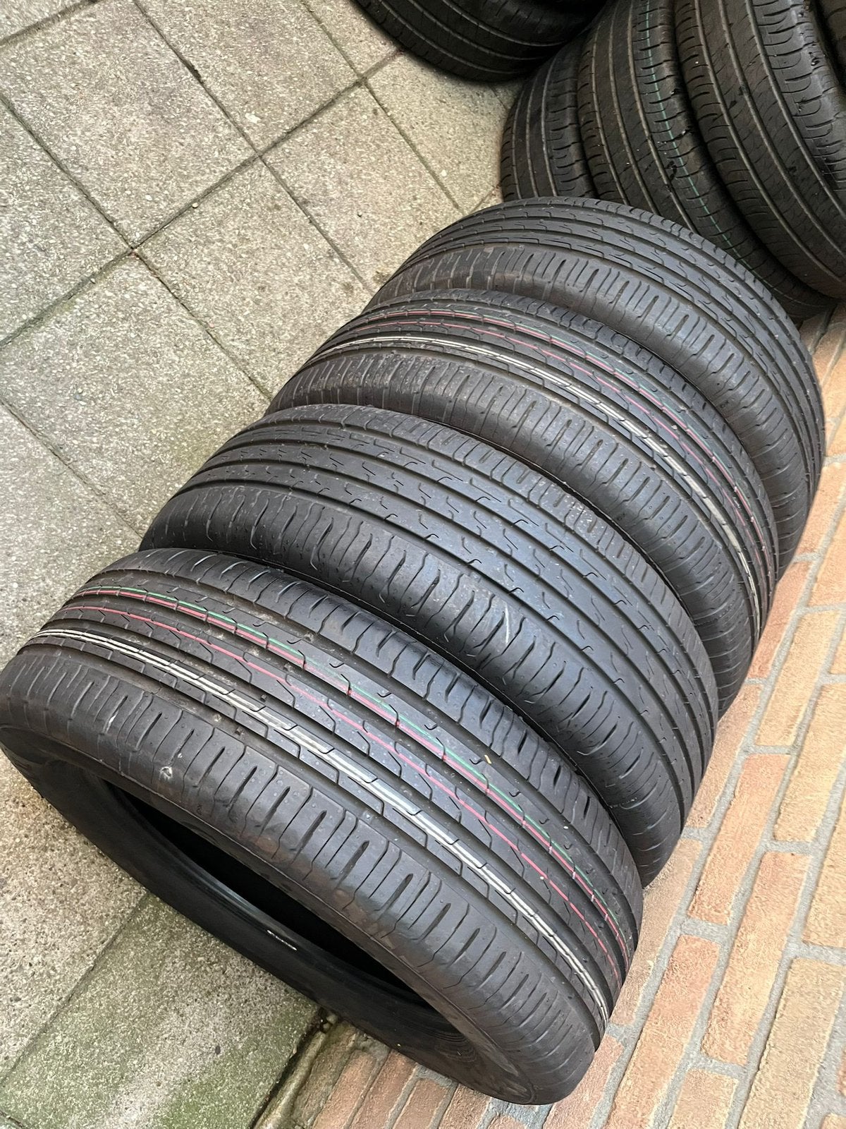 4x Nieuwe (demo) Continental Zomerbanden 205 60 16 96 H XL, Auto-onderdelen, Banden en Velgen, Ophalen, 16 inch, Nieuw, 205 mm