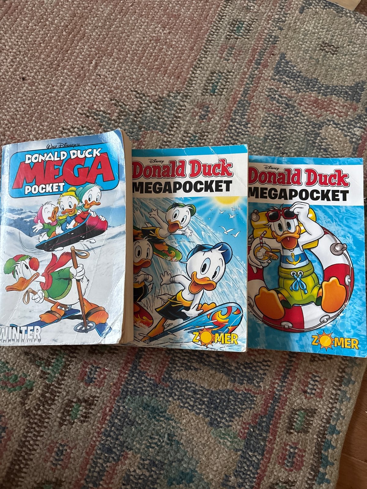 Donald Duck Megapocket Winter & Zomer (3 stuks), Meerdere stripboeken, Ophalen of Verzenden, Gelezen