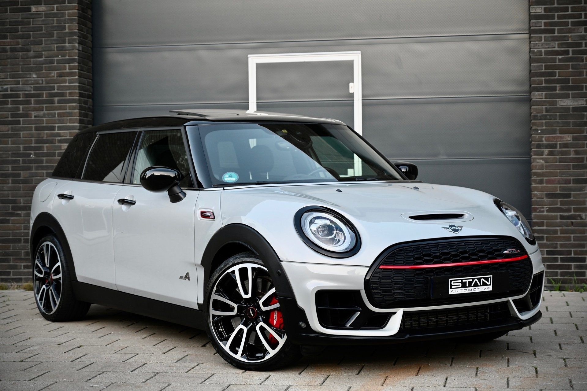 Mini Clubman JCW ALL4 2.0 Chili | Pano | Leer | NL, 1525 kg, Gebruikt, 4 cilinders, Wit