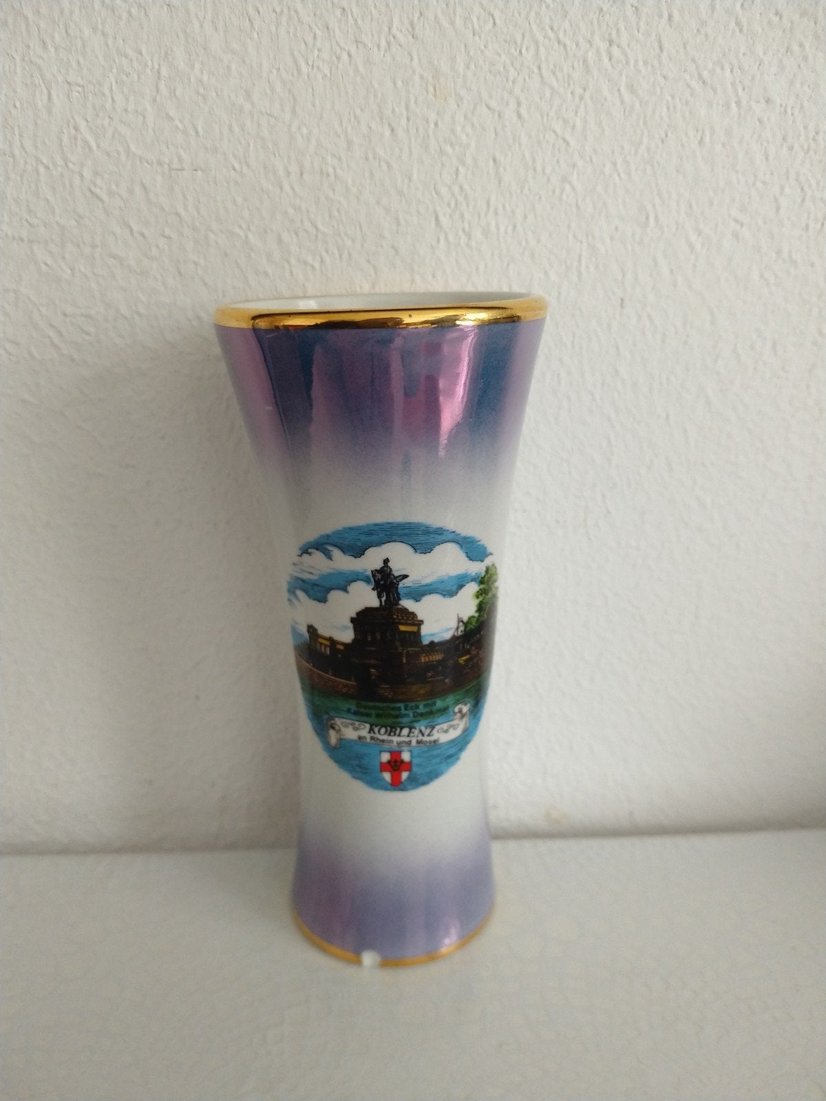 Vaasje met Deutsche Eck Koblenz print, 22 karaat goud, Kleib, Antiek en Kunst, Ophalen of Verzenden