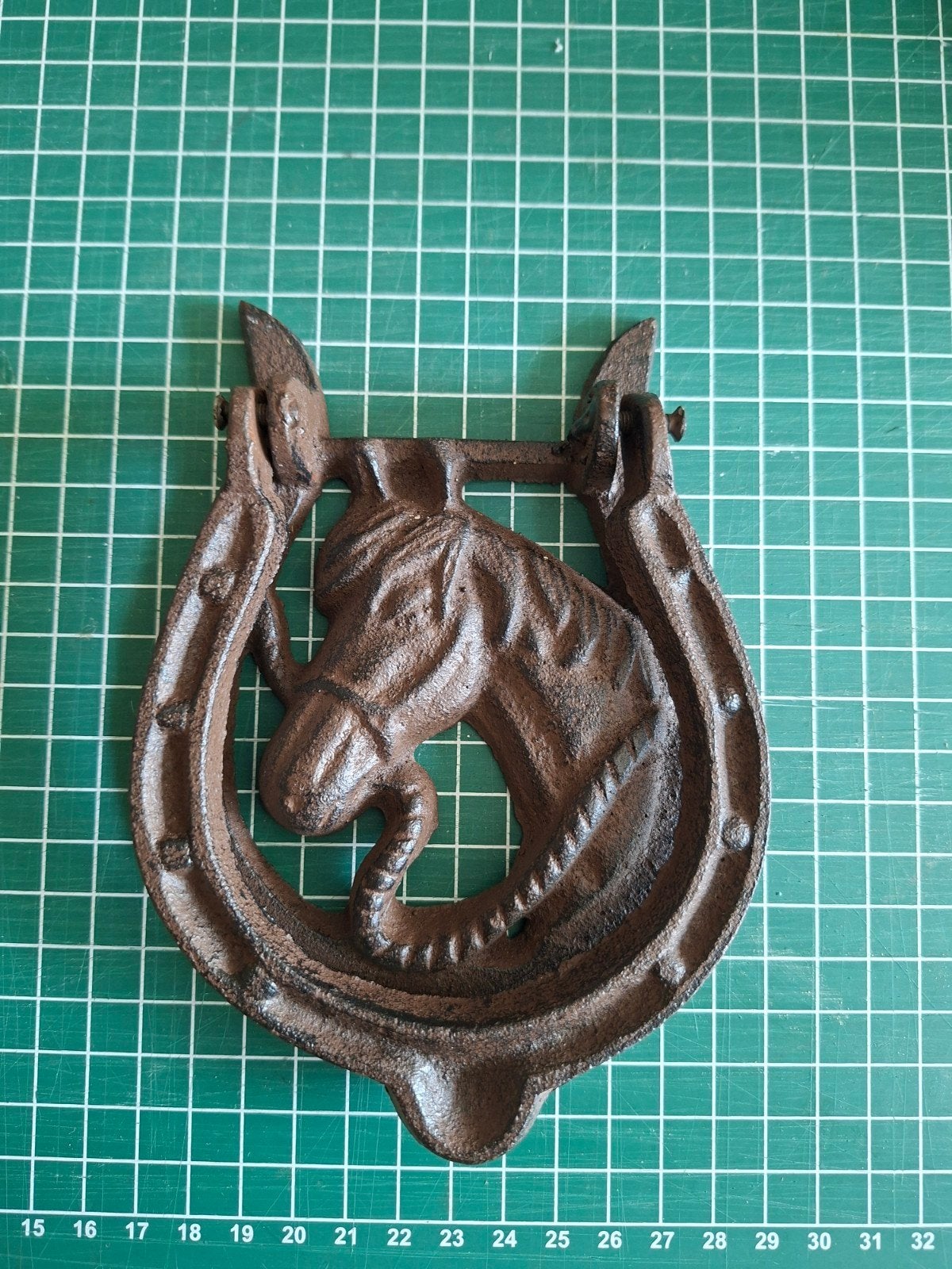 Deurklopper van gietijzer Hoefijzer en Paardenhoofd., Ophalen of Verzenden, Gebruikt