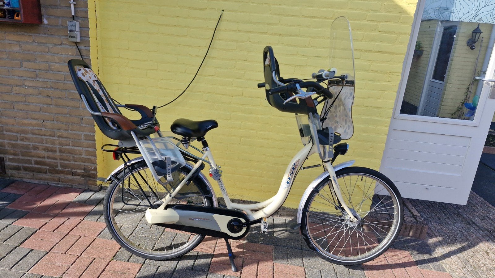 BSP Moederfiets met kinderzitjes en windscherm, Overige merken, 2 zitjes, Gebruikt, Windscherm