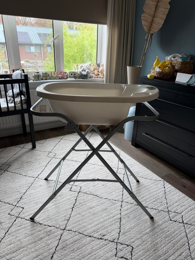 Baby bad met weegschaal, Ophalen, Gebruikt, Badje, Standaard