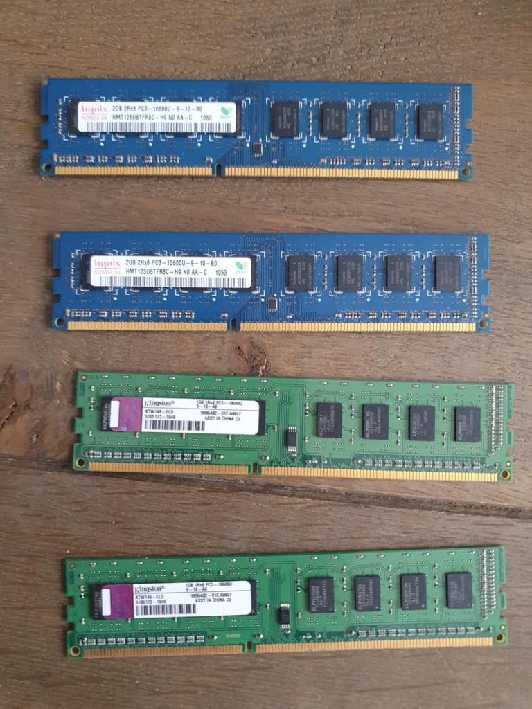 RAM geheugen 2x2GB Hynix en 2x1GB Kingston 10600U, Gebruikt, DDR3, Ophalen of Verzenden, Desktop