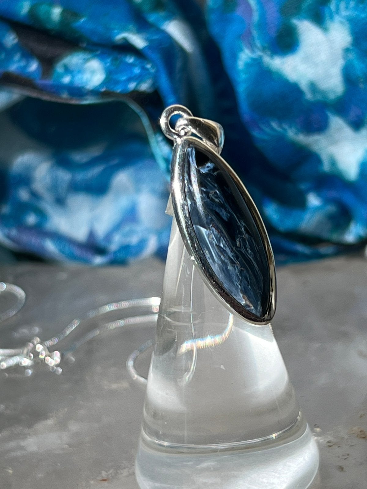 Pietersiet hanger beschermt sjamaan blokkades loslaten uniek, Blauw, Nieuw, Ophalen of Verzenden, Met edelsteen