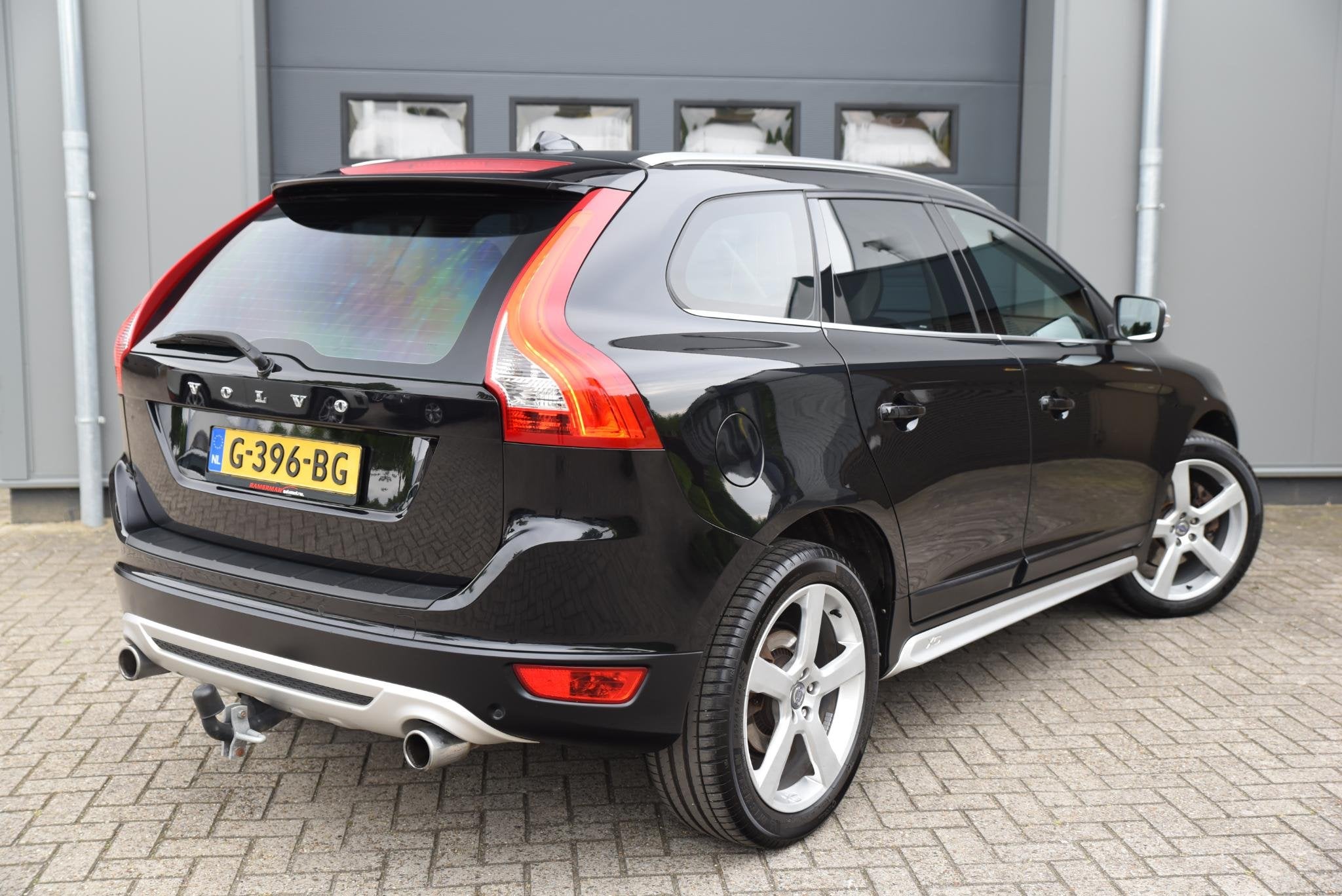 Volvo XC60 3.0 T6 AWD Summum Trekhaak, Auto's, Volvo, Automaat, Euro 5, 2000 kg, Zwart