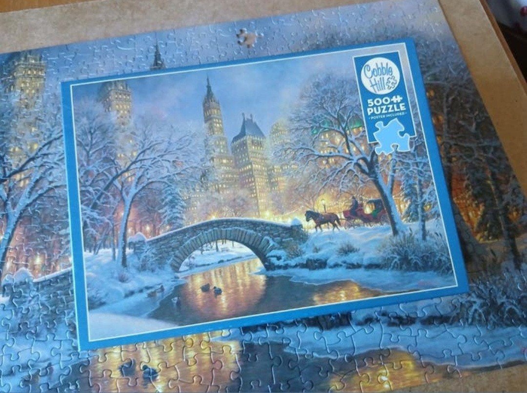 Cobble Hill Winter in the Park Puzzel 500 stukjes, Hobby en Vrije tijd, Denksport en Puzzels, Ophalen of Verzenden, 500 t/m 1500 stukjes