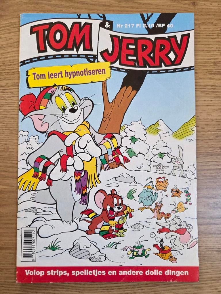Tom & Jerry tom leert hypnotiseren, Eén stripboek, Ophalen of Verzenden, Gelezen