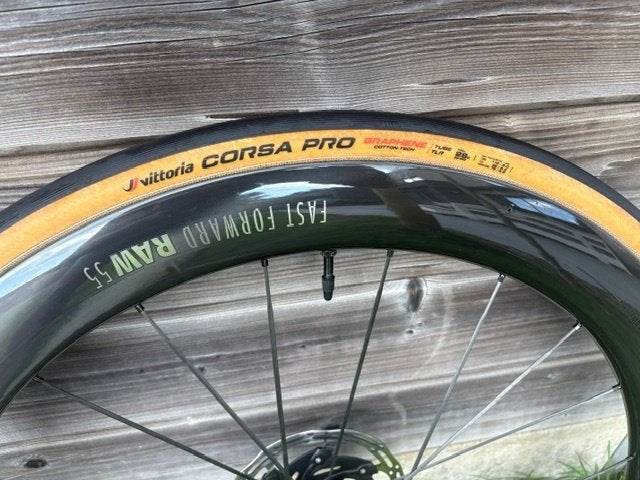 Foto 11 van FFWD Raw 55 carbon wielset - in nieuwstaat!