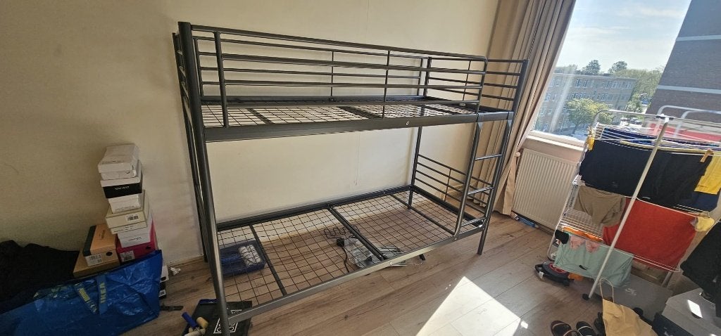 Ikea Svärta Stapelbed - Zo goed als nieuw, Ophalen, 90 cm, 210 cm, 160 tot 180 cm